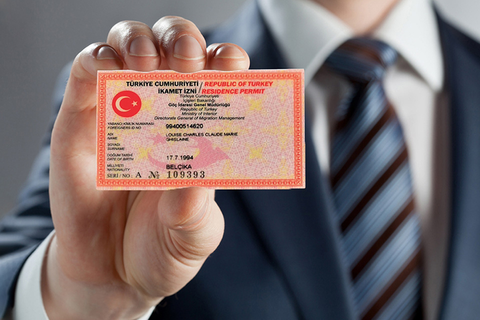 Living in Turkey: A Guide to Residence Permit Types for Foreigners